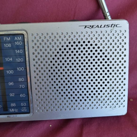 Vintage Radio Shack 12-1549 (Realistic) Chronomatic-242 Radio, Clock & Alarm - Picture 5 of 11